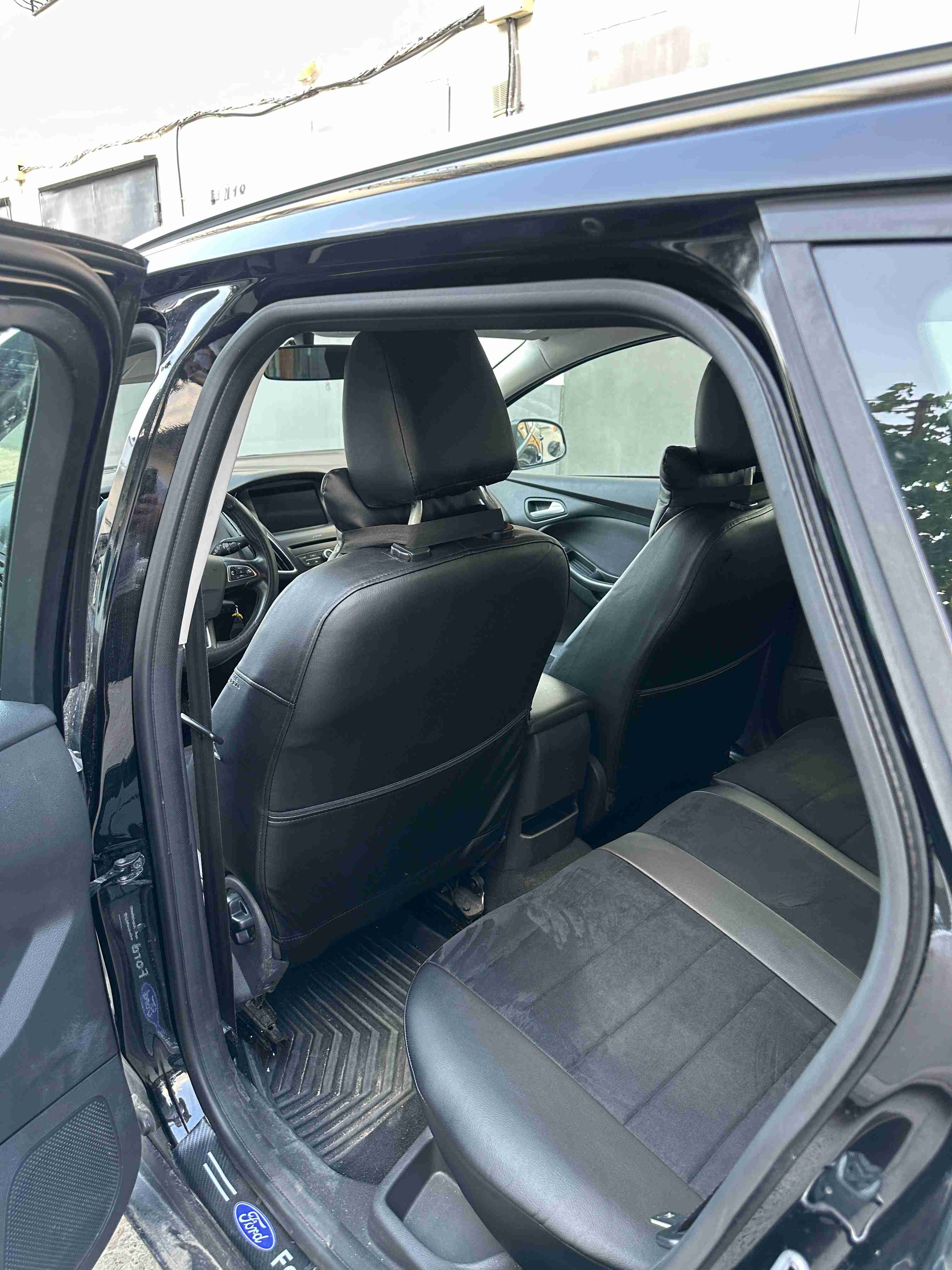 Huse auto Ford Focus 3